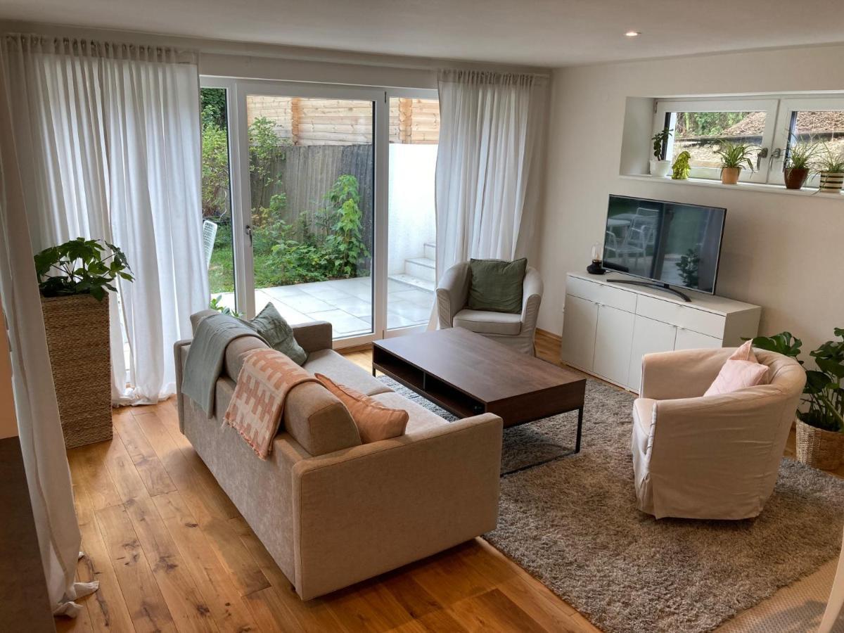 Emilia Apartment *